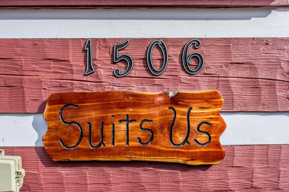Suits Us Pigeon Forge Exteriör bild